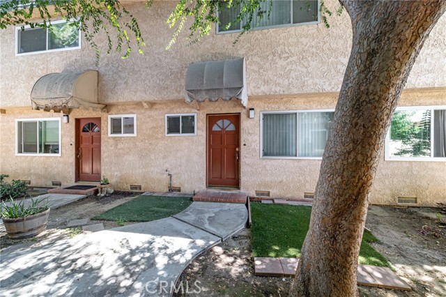 Detail Gallery Image 27 of 31 For 17045 Roscoe #14,  Northridge,  CA 91325 - 2 Beds | 1/1 Baths