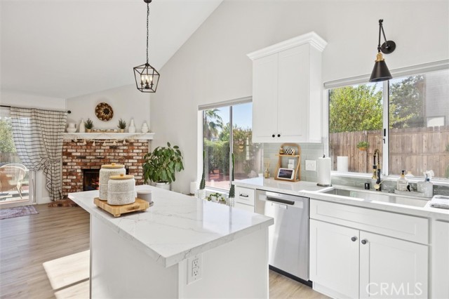 215 Meadowlark Road, Paso Robles CA: https://media.crmls.org/medias/1e5ca98c-e7ae-4d5d-9a6d-7bd4181e1e8b.jpg