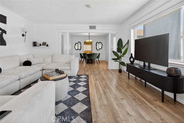 Detail Gallery Image 11 of 61 For 14942 Bryant, Panorama City,  CA 91402 - 3 Beds | 2 Baths