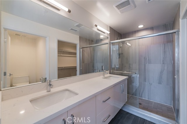 Detail Gallery Image 21 of 29 For 6016 W Beachwood Ln, Los Angeles,  CA 90038 - 3 Beds | 4 Baths