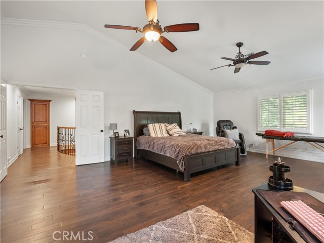 Detail Gallery Image 21 of 46 For 26675 Macmillan Ranch Rd, Canyon Country,  CA 91387 - 5 Beds | 4/1 Baths