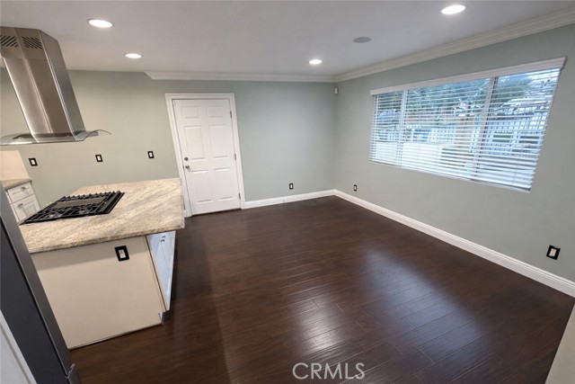 Detail Gallery Image 17 of 31 For 7817 Nagle Ave, North Hollywood,  CA 91605 - 4 Beds | 3 Baths