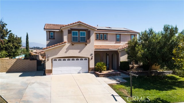 4951 Thornberry Way, Fontana, CA 92336