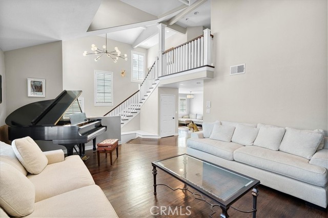 2301 Walnut Avenue, Manhattan Beach, California 90266, 4 Bedrooms Bedrooms, ,3 BathroomsBathrooms,Residential,Sold,Walnut,SB22033691