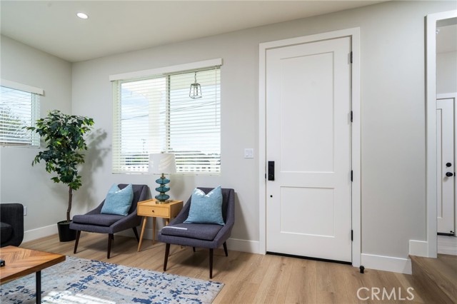 Detail Gallery Image 2 of 29 For 798 Amelia Ave #B,  San Dimas,  CA 91773 - 4 Beds | 3 Baths