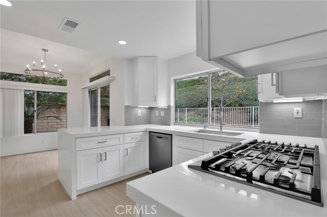 Image 10 of 41 For 520 Morningstar