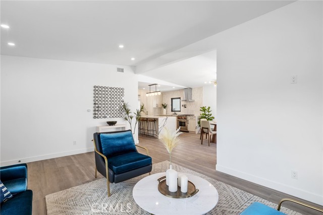 Living looking into the kitchen