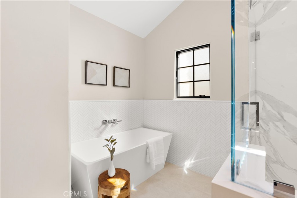 MLS #OC25251950 image #43