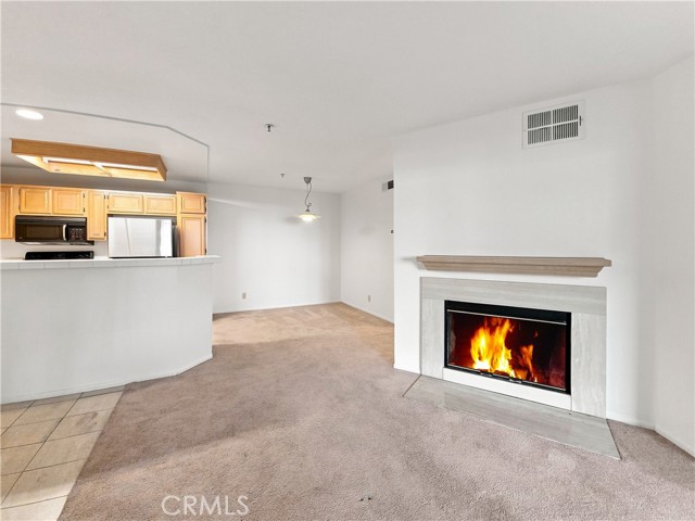 5728 Oak Bend Ln Unit 202, Oak Park, CA 91377 photo 3