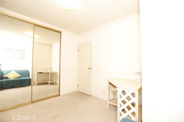 13006 Jefferson Avenue, Hawthorne CA: https://media.crmls.org/medias/1e664390-a0cb-44c2-85e7-26ba2275b6b9.jpg