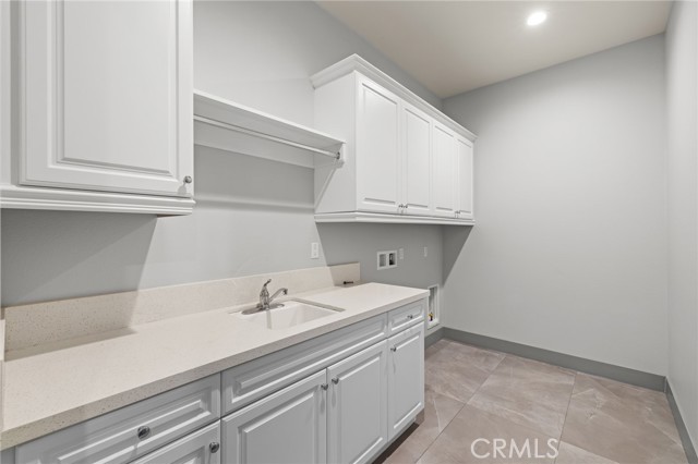53 Thrasher, Irvine CA: https://media.crmls.org/medias/1e66a2bd-b248-4334-85d5-6cf009f81493.jpg