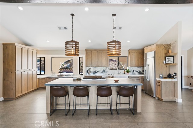 Detail Gallery Image 2 of 69 For 30861 Blackhorse Dr, Canyon Lake,  CA 92587 - 4 Beds | 2/1 Baths