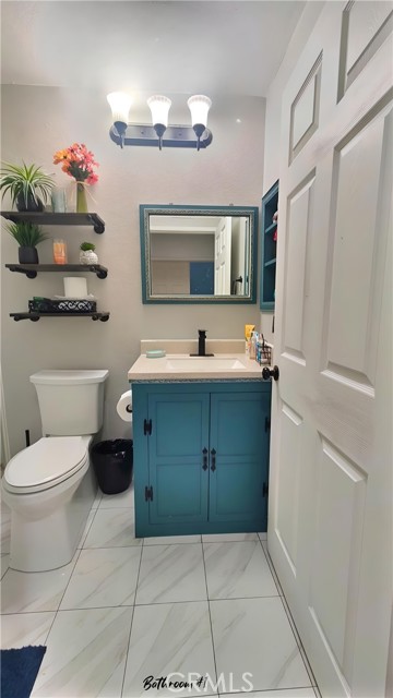 11622 Remington Street, Sylmar CA: https://media.crmls.org/medias/1e66ca16-7a04-43bb-bba7-e7c460575b5e.jpg