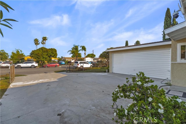 369 Lang Avenue, La Puente CA: https://media.crmls.org/medias/1e672397-1773-4cd1-8a88-ec8ebaaf2f86.jpg