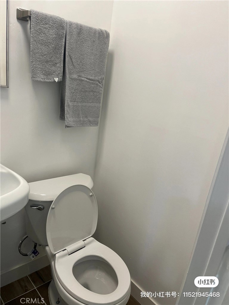 https://media.crmls.org/medias/1e67e70a-b009-4b12-96a3-c0be4aa6a2b1.jpg?preset=X-Large