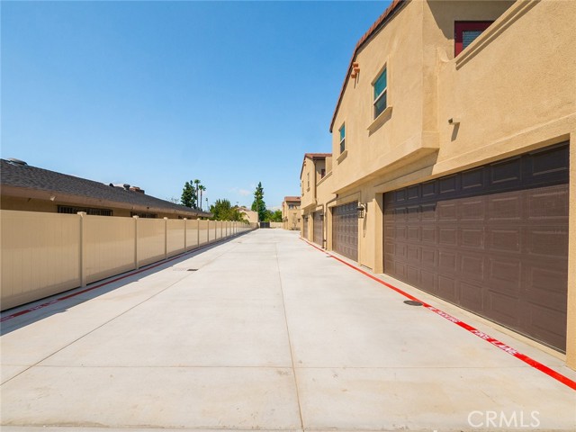 Detail Gallery Image 21 of 21 For 1185 W Grand #3,  Pomona,  CA 91766 - 3 Beds | 3 Baths