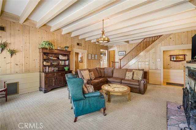 Detail Gallery Image 6 of 53 For 244 John Muir, Lake Arrowhead,  CA 92352 - 5 Beds | 3/1 Baths