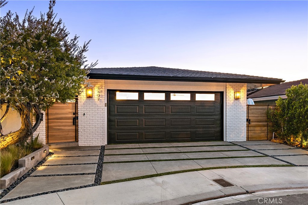 2402 Calle Madiera