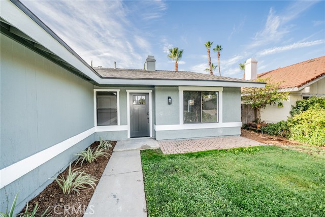 Detail Gallery Image 4 of 25 For 24345 Moonraker Ln, Moreno Valley,  CA 92557 - 4 Beds | 2 Baths