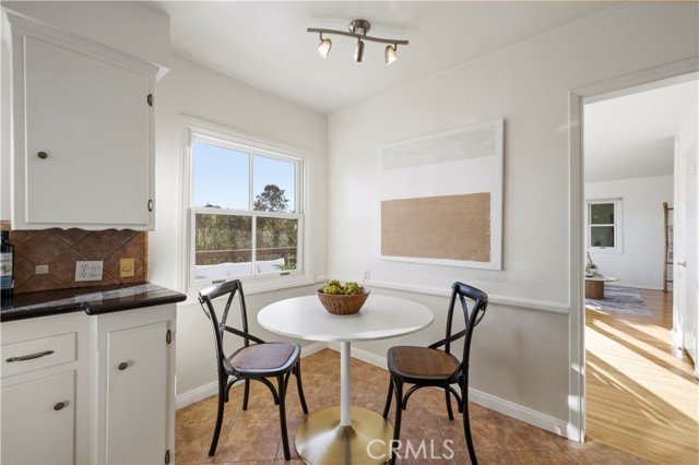 Detail Gallery Image 16 of 74 For 8615 Skyline Dr, Los Angeles,  CA 90046 - 3 Beds | 3 Baths