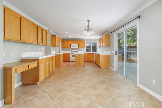 Detail Gallery Image 10 of 32 For 32898 Bonita Mesa Street, Temecula,  CA 92592 - 4 Beds | 2/1 Baths