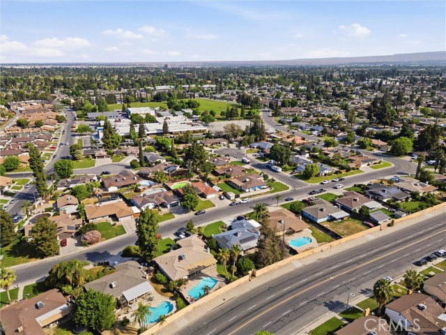 Detail Gallery Image 12 of 57 For 5605 Halifax, Bakersfield,  CA 93309 - 3 Beds | 2 Baths