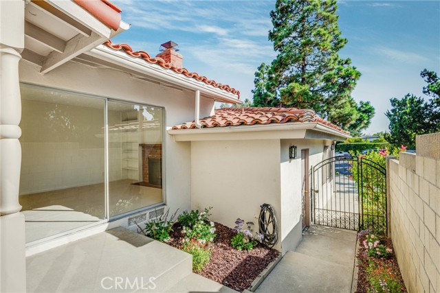 33 Via Sevilla, Rolling Hills Estates, California 90274, 2 Bedrooms Bedrooms, ,3 BathroomsBathrooms,Residential,Sold,Via Sevilla,PV22190375