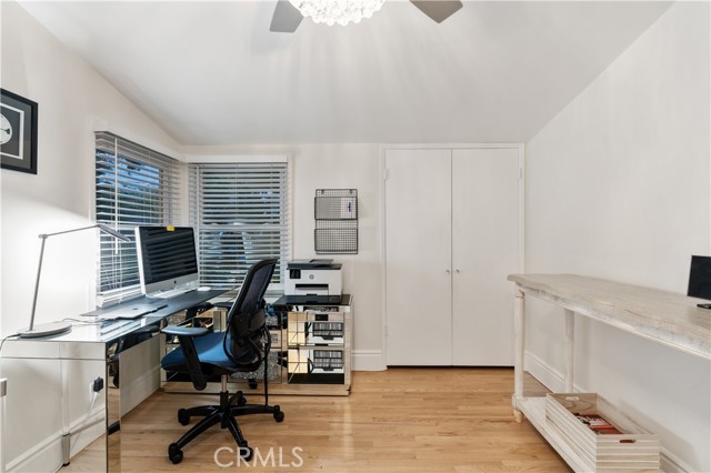 6115 Van Noord Avenue, Valley Glen CA: https://media.crmls.org/medias/1e6e98b5-2e81-4ab3-89d3-0168425309c0.jpg