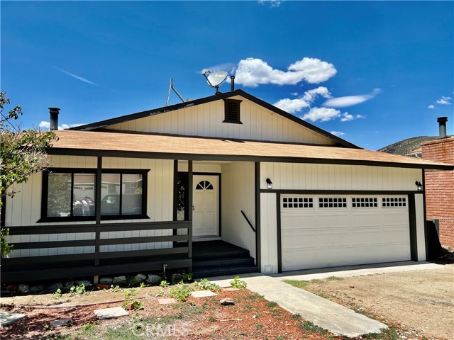 Detail Gallery Image 1 of 1 For 213 Pinon St, Frazier Park,  CA 93225 - 3 Beds | 2 Baths