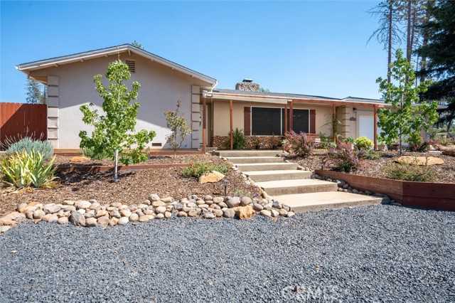 6354 Berkshire Avenue, Paradise CA: https://media.crmls.org/medias/1e702a4d-438e-41c9-8c47-051541280dfc.jpg