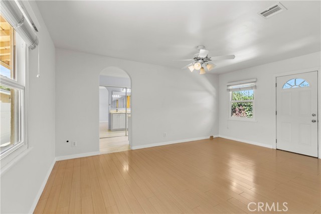 17533 Raymer Street, Sherwood Forest CA: https://media.crmls.org/medias/1e708b38-b12b-4f41-b5a2-2b647c1492e4.jpg