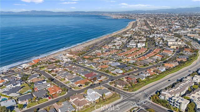 Detail Gallery Image 3 of 60 For 470 Camino De Encanto, Redondo Beach,  CA 90277 - 3 Beds | 3 Baths