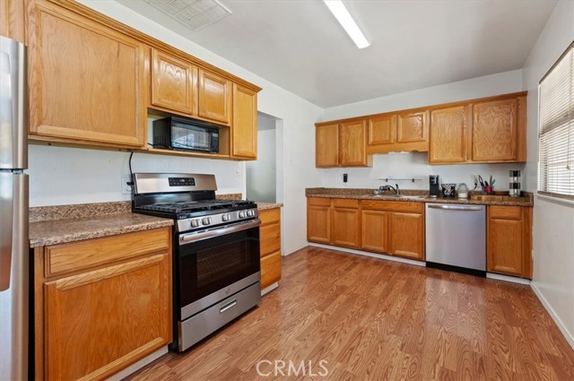 Detail Gallery Image 14 of 32 For 4694 N Mayfield, San Bernardino,  CA 92407 - 2 Beds | 1 Baths