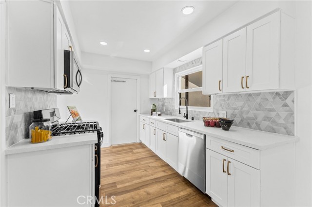 325 Echo Court, San Bernardino CA: https://media.crmls.org/medias/1e721510-6c97-4b75-967e-e74a64805cd4.jpg