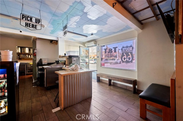 8111 Foothill Boulevard, Rancho Cucamonga CA: https://media.crmls.org/medias/1e7227ba-a4b0-45e5-902c-2c1a249256eb.jpg