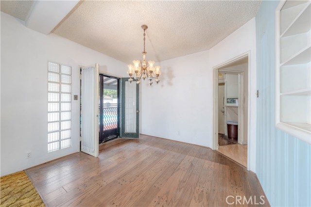 Detail Gallery Image 16 of 47 For 2219 N Flower St, Santa Ana,  CA 92706 - 3 Beds | 1/1 Baths