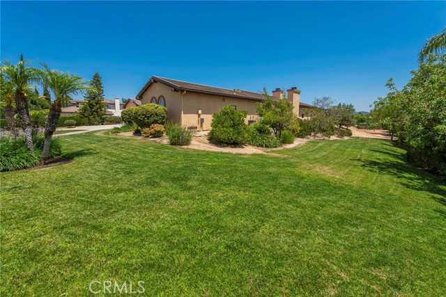 16767 Eagle Peak Road, Riverside CA: https://media.crmls.org/medias/1e743956-1710-4c06-b373-b85a63d3462b.jpg
