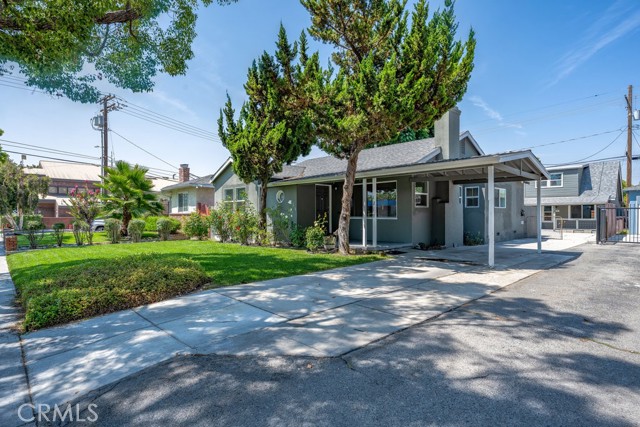 1219 N Lincoln Street, Burbank CA: https://media.crmls.org/medias/1e744721-b160-427a-bf9b-94c2e74ea889.jpg