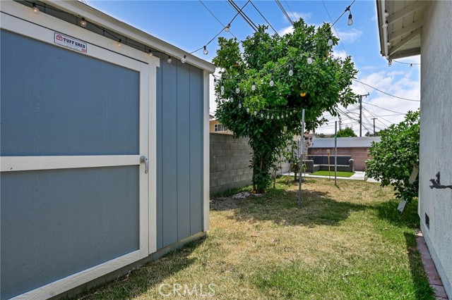 10926 Corby Avenue, Norwalk CA: https://media.crmls.org/medias/1e74b83a-90b3-414b-b075-de8a1c3e3a3a.jpg