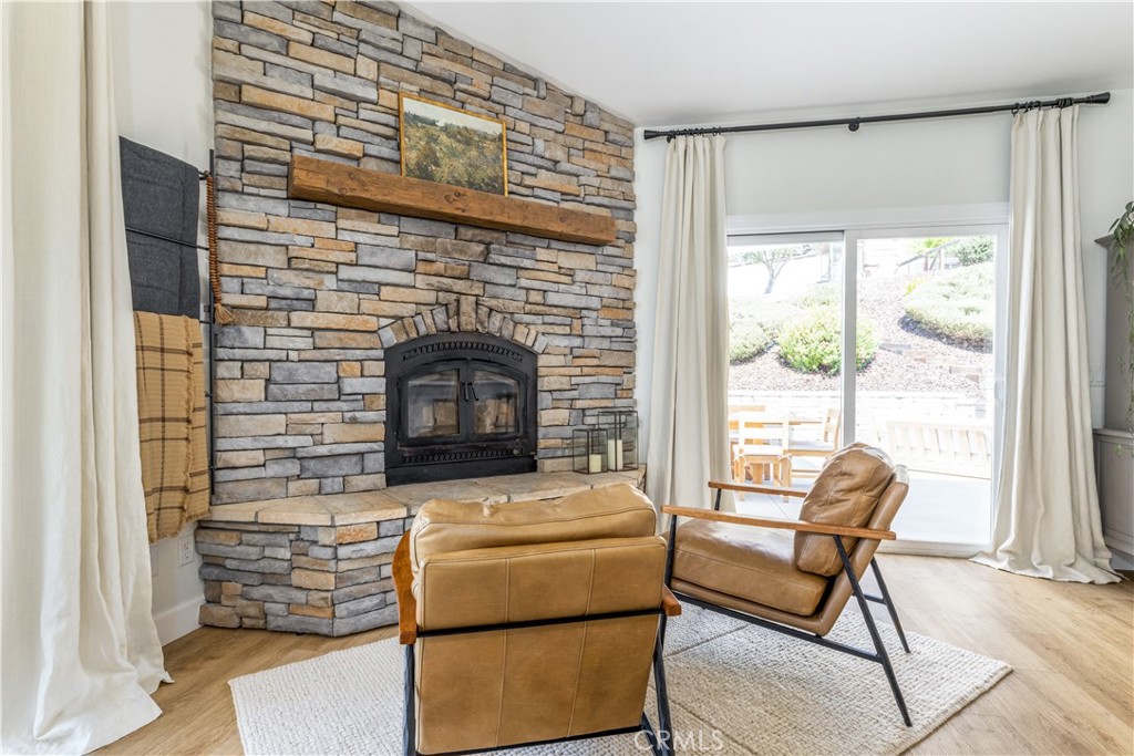 1307 Crown Way