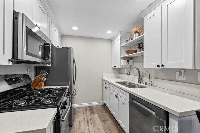 Detail Gallery Image 8 of 22 For 4535 Ramona Ave #9,  La Verne,  CA 91750 - 1 Beds | 1 Baths