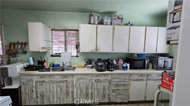 3018 Gage Avenue, El Monte CA: https://media.crmls.org/medias/1e76035d-4634-44cd-a06a-20f95547c477.jpg