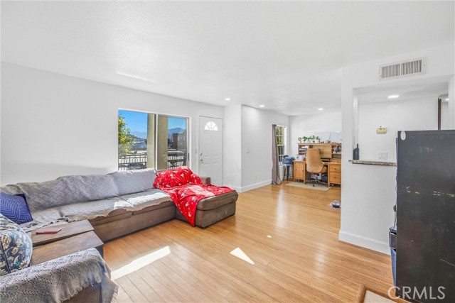 Detail Gallery Image 17 of 31 For 2155 Highpointe Dr #205,  Corona,  CA 92879 - 2 Beds | 2 Baths