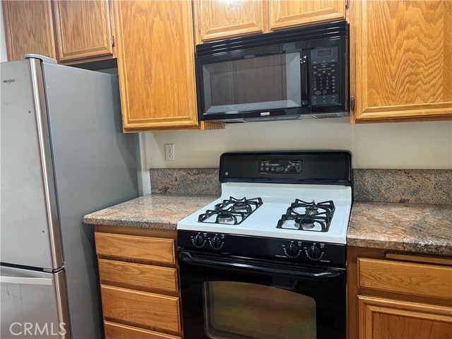 Detail Gallery Image 15 of 38 For 29581 Cara Way, Temecula,  CA 92591 - 2 Beds | 2/1 Baths