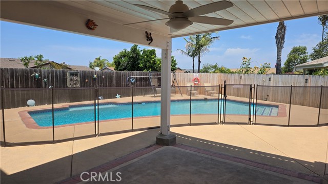 10840 New Salem Point, San Diego CA: https://media.crmls.org/medias/1e781515-48dc-4df4-8b22-ad7e8bba6374.jpg