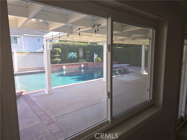 Detail Gallery Image 23 of 47 For 1013 Cannonade Cir, Costa Mesa,  CA 92626 - 5 Beds | 3 Baths