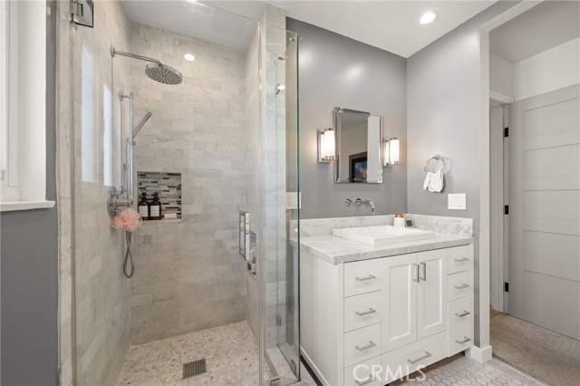 Detail Gallery Image 23 of 37 For 5330 Kirtland, Lakewood,  CA 90713 - 4 Beds | 2 Baths