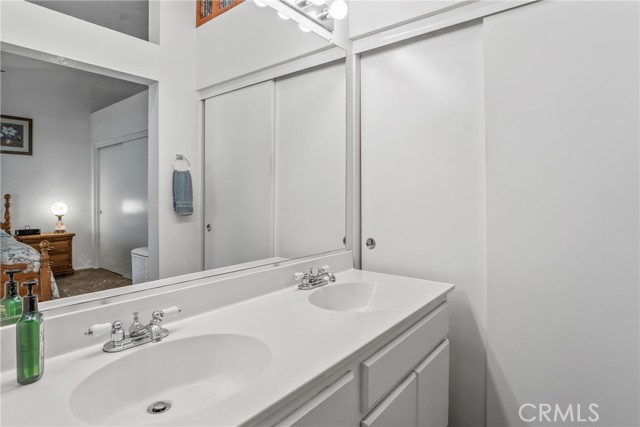 7483 Catalpa Avenue, Highland CA: https://media.crmls.org/medias/1e78cfc3-7926-4b30-9c87-64f811a4de0f.jpg