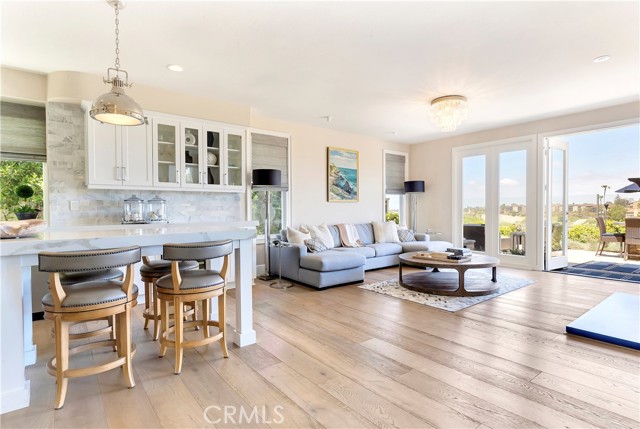 1435 High Bluff Drive, Newport Beach CA: https://media.crmls.org/medias/1e7950d3-9642-442a-9d07-0aefae389556.jpg