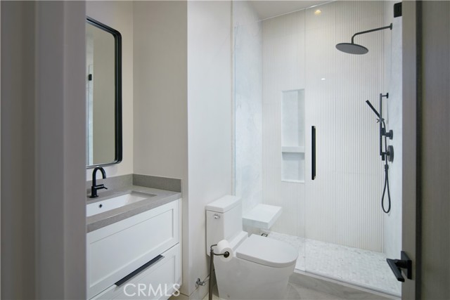 Detail Gallery Image 17 of 27 For 521 Angelita, Corona Del Mar,  CA 92625 - 4 Beds | 6 Baths